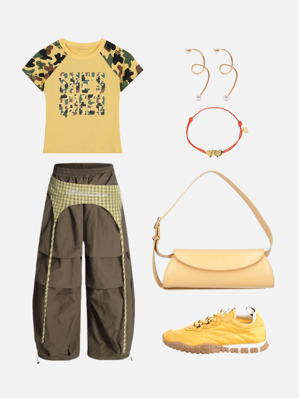 Haaura SHE'S QUEEN Graphic Tee
