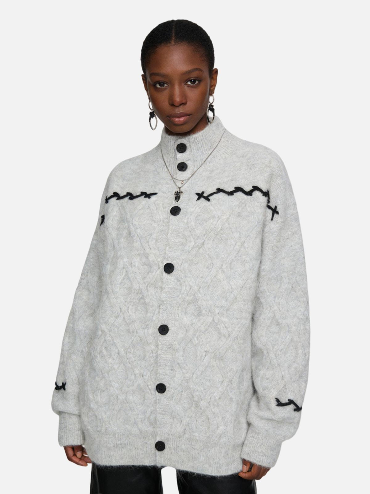 Haaura Contrast-Stitch Diamond Knit Cardigan