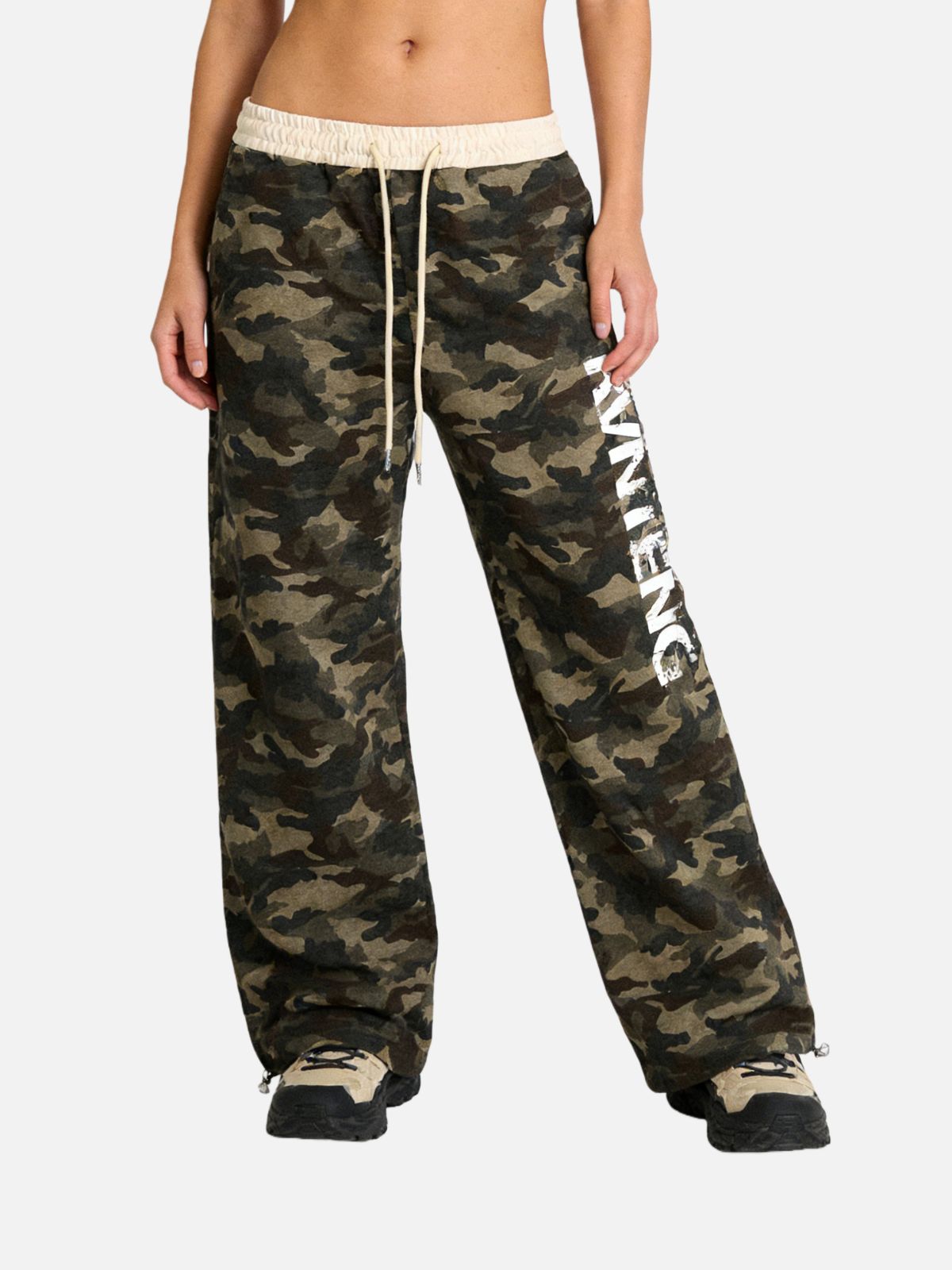 Haaura Text-Print Camouflage Cargo Pants