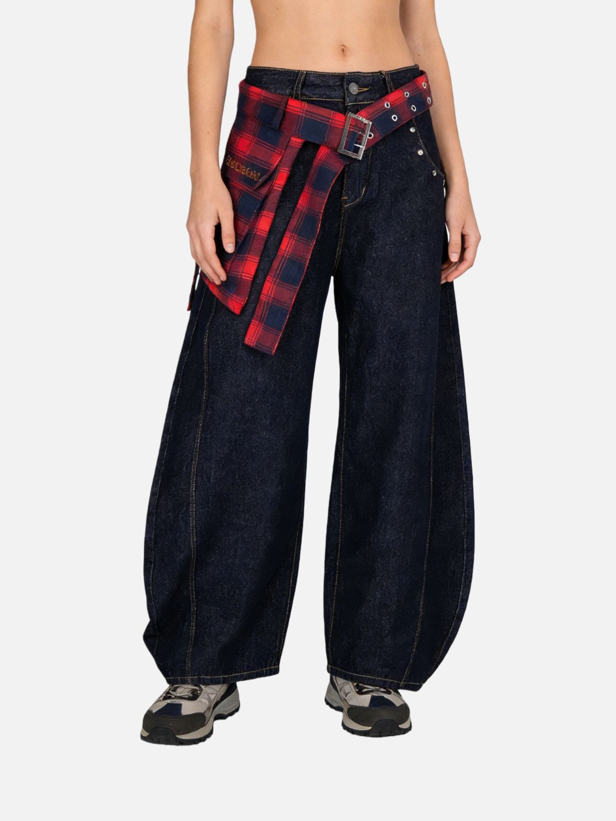 Haaura Plaid Shirt Belt Ombré Lantern Jeans