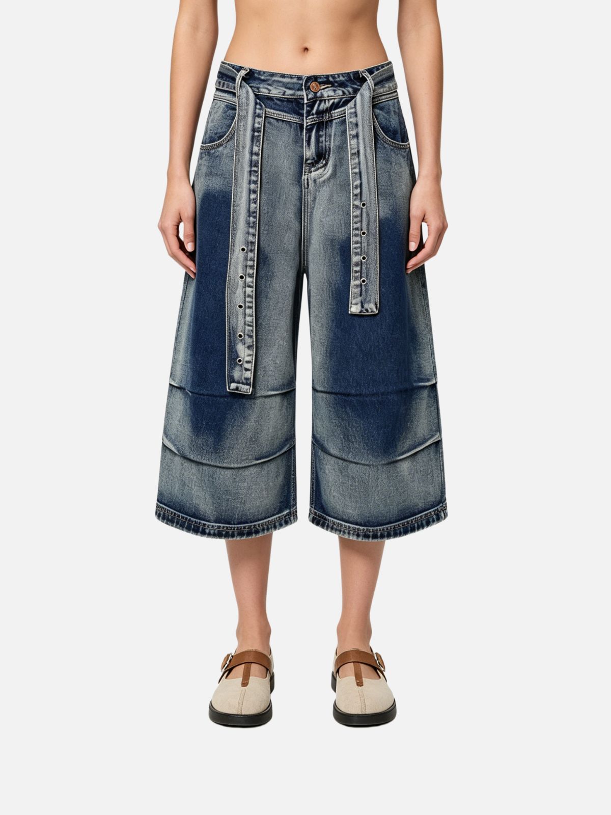 Haaura Baggy Eyelet Detail Denim Capri Pants