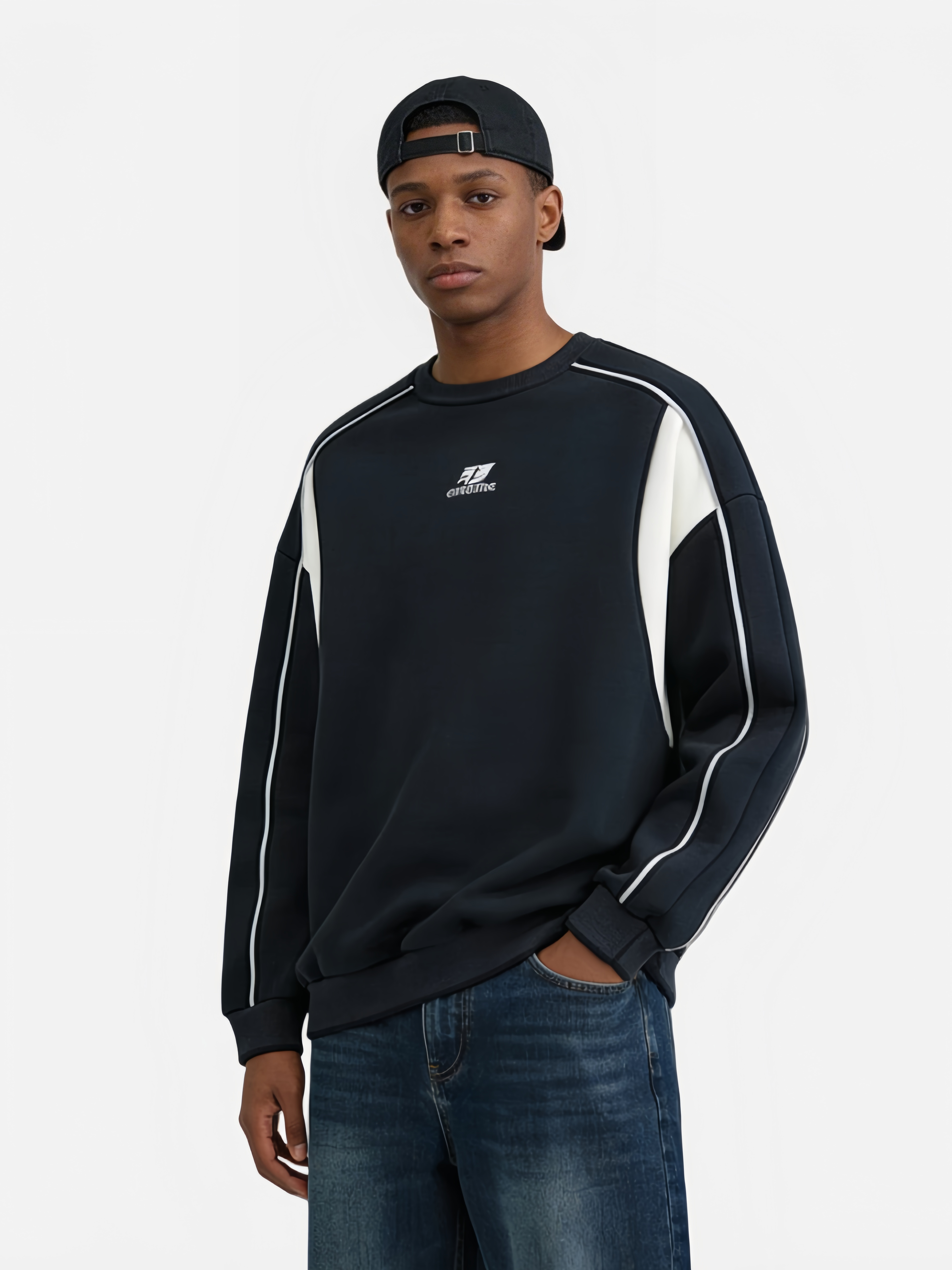 Haaura Contrast Panel Crewneck Sweatshirt