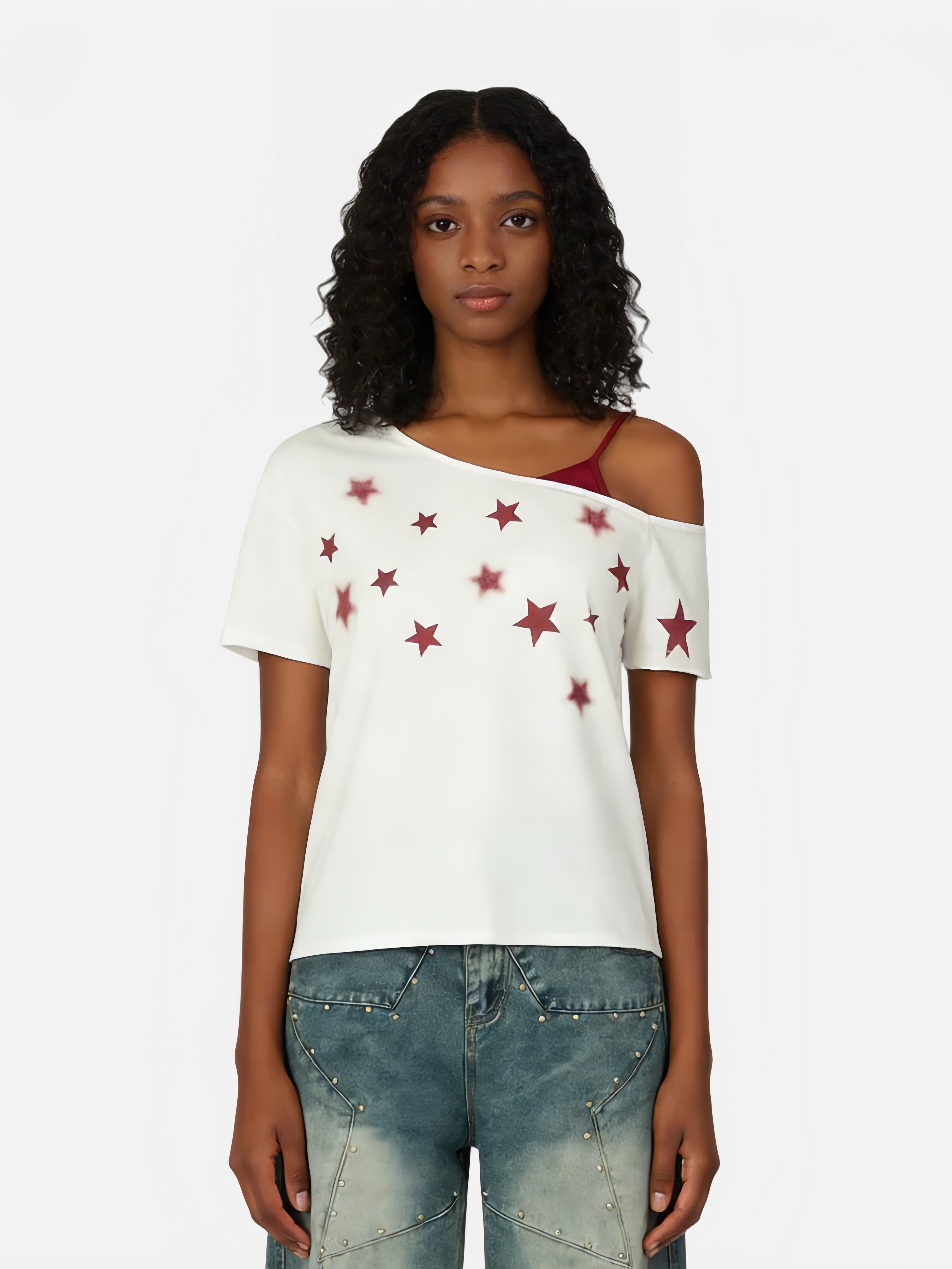 Haaura Star Graphic Off-The-Shoulder Tee